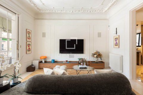 Продажа квартиры в Барселона, Испания 4 спальни, 231м2 №193684 - фото 3