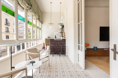 Продажа квартиры в Барселона, Испания 4 спальни, 231м2 №193684 - фото 12