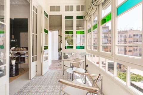 Продажа квартиры в Барселона, Испания 4 спальни, 231м2 №193684 - фото 11