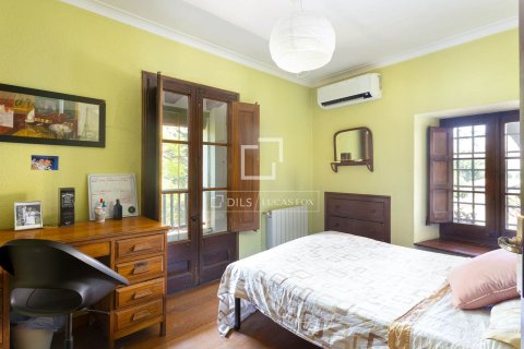 Finca myytävänä Cabrils, Barcelona, Espanja, 4 makuuhuonetta, 232 m2 No. 193688 - kuva 20