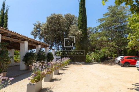 Finca myytävänä Cabrils, Barcelona, Espanja, 4 makuuhuonetta, 232 m2 No. 193688 - kuva 28