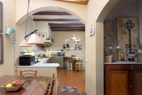 Finca myytävänä Cabrils, Barcelona, Espanja, 4 makuuhuonetta, 232 m2 No. 193688 - kuva 9