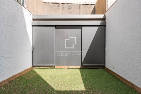 Villa in vendita a Barcelona, Spagna 4 camere da letto, 326 mq. N° 193686 - foto 14