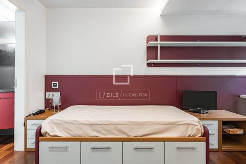 Villa in vendita a Barcelona, Spagna 4 camere da letto, 326 mq. N° 193686 - foto 21