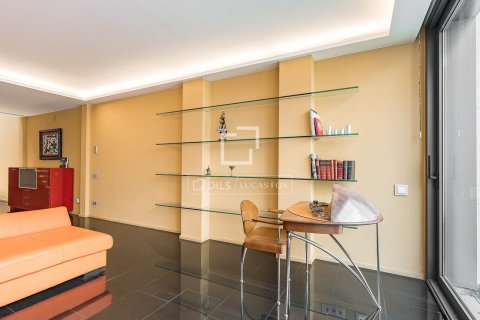 Villa in vendita a Barcelona, Spagna 4 camere da letto, 326 mq. N° 193686 - foto 13