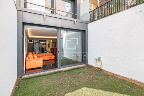 Villa in vendita a Barcelona, Spagna 4 camere da letto, 326 mq. N° 193686 - foto 2