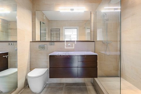 Villa for sale in Sant Cugat Del Valles, Barcelona, Spain 4 bedrooms, 256 sq.m. No. 150319 - photo 21