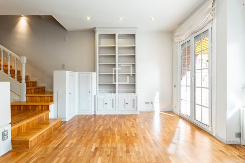 Villa for sale in Sant Cugat Del Valles, Barcelona, Spain 4 bedrooms, 256 sq.m. No. 150319 - photo 5