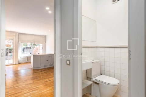 Villa for sale in Sant Cugat Del Valles, Barcelona, Spain 4 bedrooms, 256 sq.m. No. 150319 - photo 15