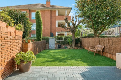 Villa for sale in Sant Cugat Del Valles, Barcelona, Spain 4 bedrooms, 256 sq.m. No. 150319 - photo 2