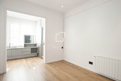 Apartment à vendre à Barcelona, Espagne, 3 chambres, 120 m2 No. 150318 - photo 14