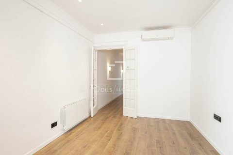 Apartment à vendre à Barcelona, Espagne, 3 chambres, 120 m2 No. 150318 - photo 19