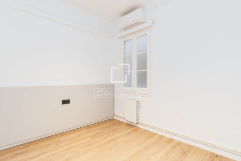 Apartment for sale in Barcelona, Spain 3 bedrooms, 120 sq.m. No. 150318 - photo 22