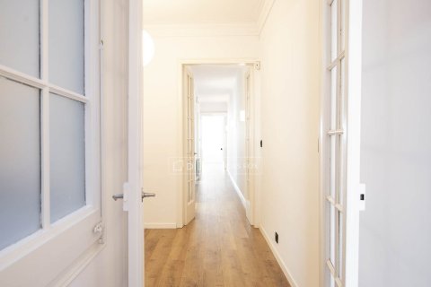 Apartment à vendre à Barcelona, Espagne, 3 chambres, 120 m2 No. 150318 - photo 4