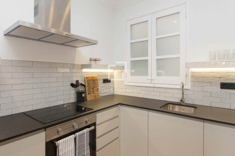 Apartment à vendre à Barcelona, Espagne, 3 chambres, 120 m2 No. 150317 - photo 8