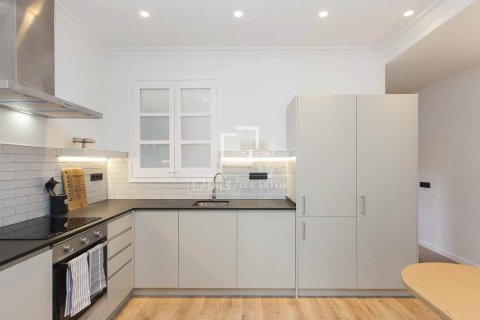 Apartment à vendre à Barcelona, Espagne, 3 chambres, 120 m2 No. 150317 - photo 7