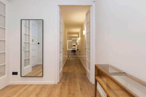 Apartment à vendre à Barcelona, Espagne, 3 chambres, 120 m2 No. 150317 - photo 28