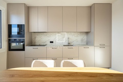 Apartamento en venta en Barcelona, España 2 dormitorios, 71 m2 No. 150320 - foto 10