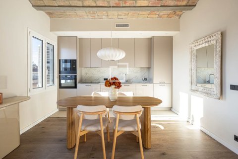 Apartamento en venta en Barcelona, España 2 dormitorios, 71 m2 No. 150320 - foto 7