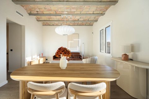 Apartamento en venta en Barcelona, España 2 dormitorios, 71 m2 No. 150320 - foto 4