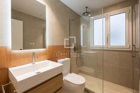 Apartamento en venta en Barcelona, España 2 dormitorios, 71 m2 No. 150320 - foto 20