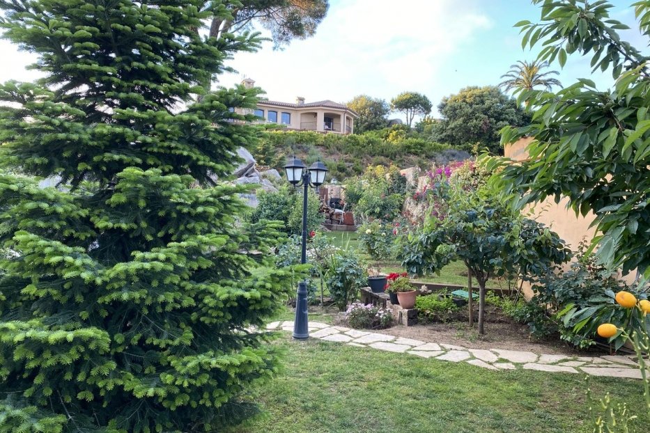 Villa i Sant Andreu de Llavaneres, Barcelona, Spanien 3 sovrum, 350 kvm. Nr. 78320