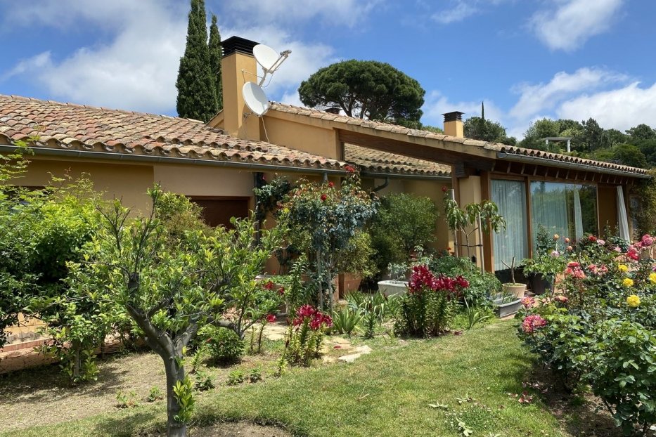 Villa i Sant Andreu de Llavaneres, Barcelona, Spanien 3 sovrum, 350 kvm. Nr. 78320