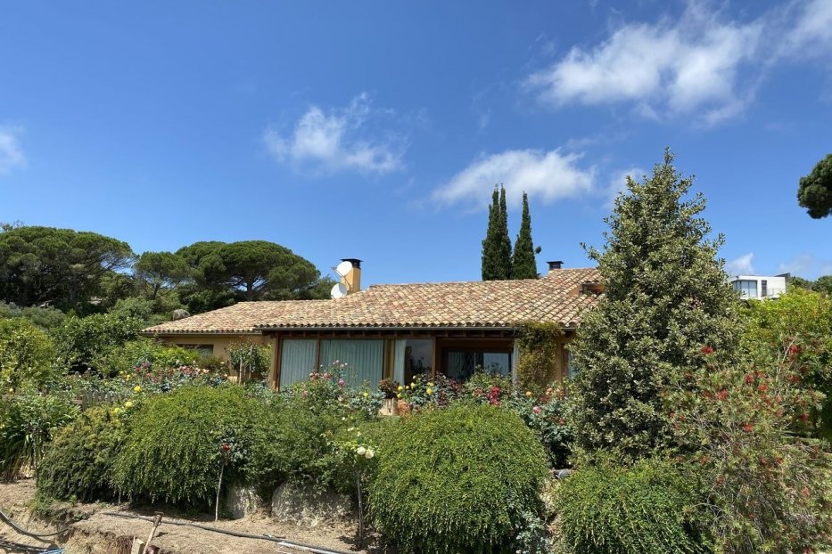 Villa i Sant Andreu de Llavaneres, Barcelona, Spanien 3 sovrum, 350 kvm. Nr. 78320