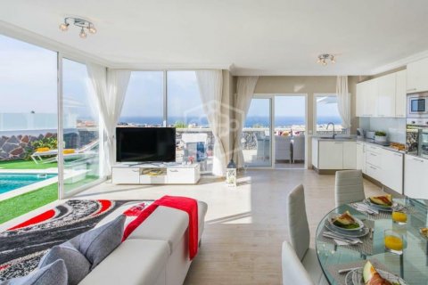 Villa à vendre Adeje, Tenerife, Espagne, 4 chambres, 213 m2 No. 111091 - photo 4