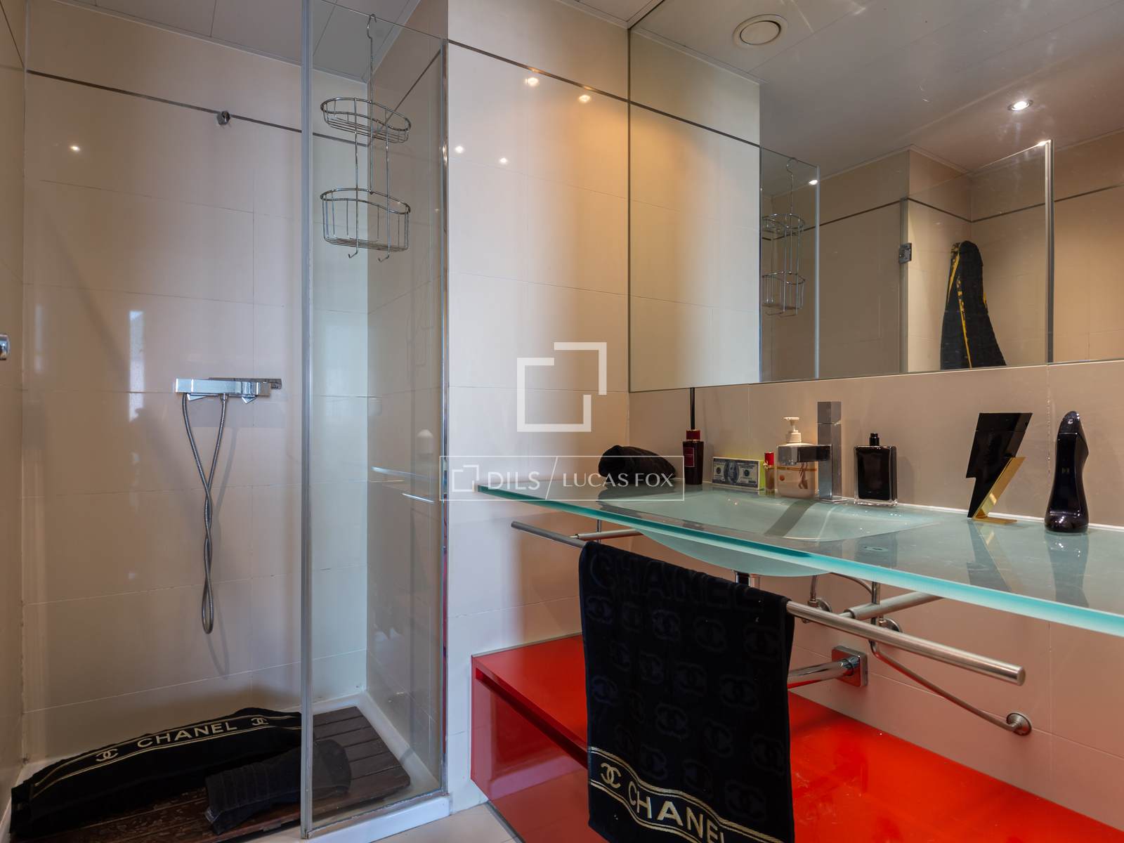 Appartamento a Barcelona, Spagna 3 camere da letto, 123 mq. N° 192718