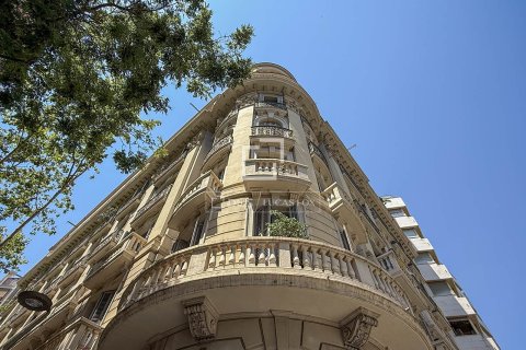 Huoneisto Barcelona, Espanja 4 makuuhuonetta, 164 m2 No. 192721