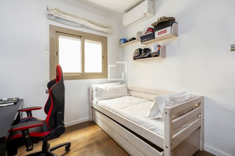 Huoneisto myytävänä Barcelona, Espanja, 4 makuuhuonetta, 164 m2 No. 192721 - kuva 21