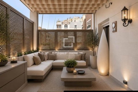 Huoneisto myytävänä Barcelona, Espanja, 4 makuuhuonetta, 164 m2 No. 192721 - kuva 9
