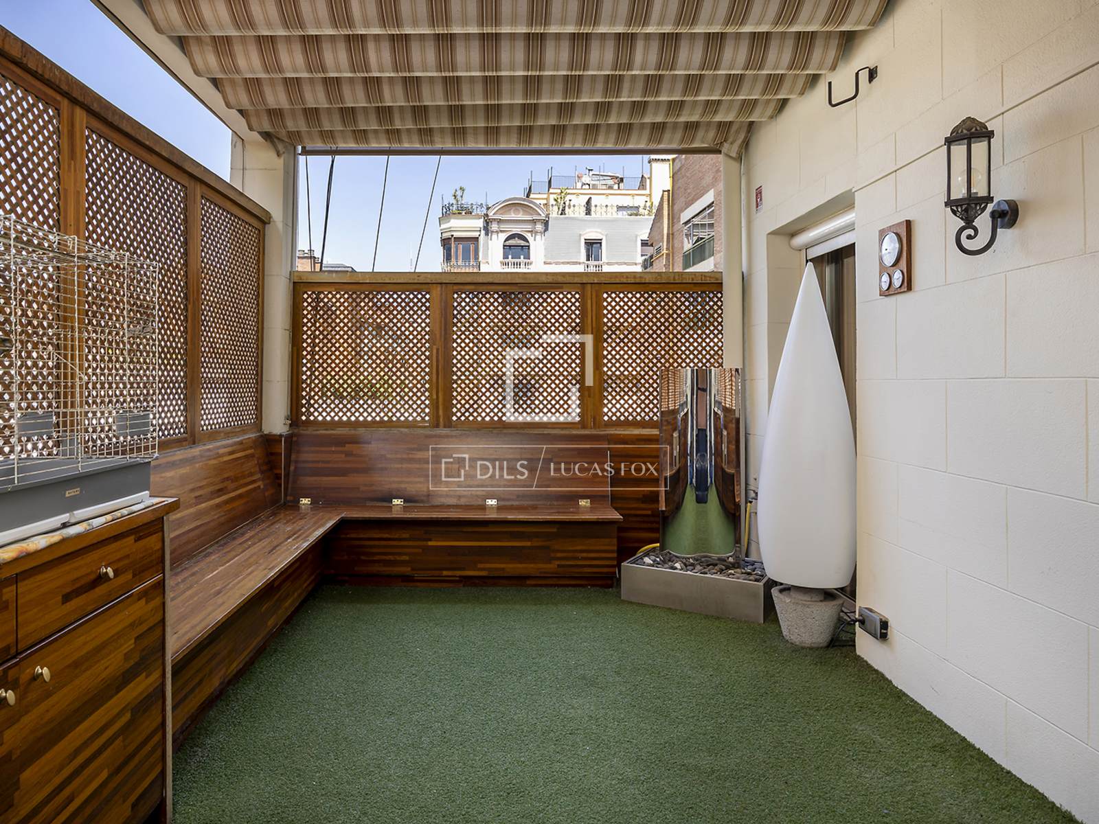 Appartamento a Barcelona, Spagna 4 camere da letto, 164 mq. N° 192721