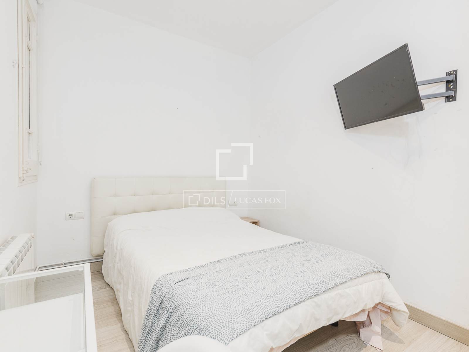 Apartament w Barcelona, Hiszpania 4 sypialnie, 88 mkw. nr 192719
