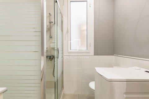 Huoneisto myytävänä Barcelona, Espanja, 4 makuuhuonetta, 88 m2 No. 192719 - kuva 28