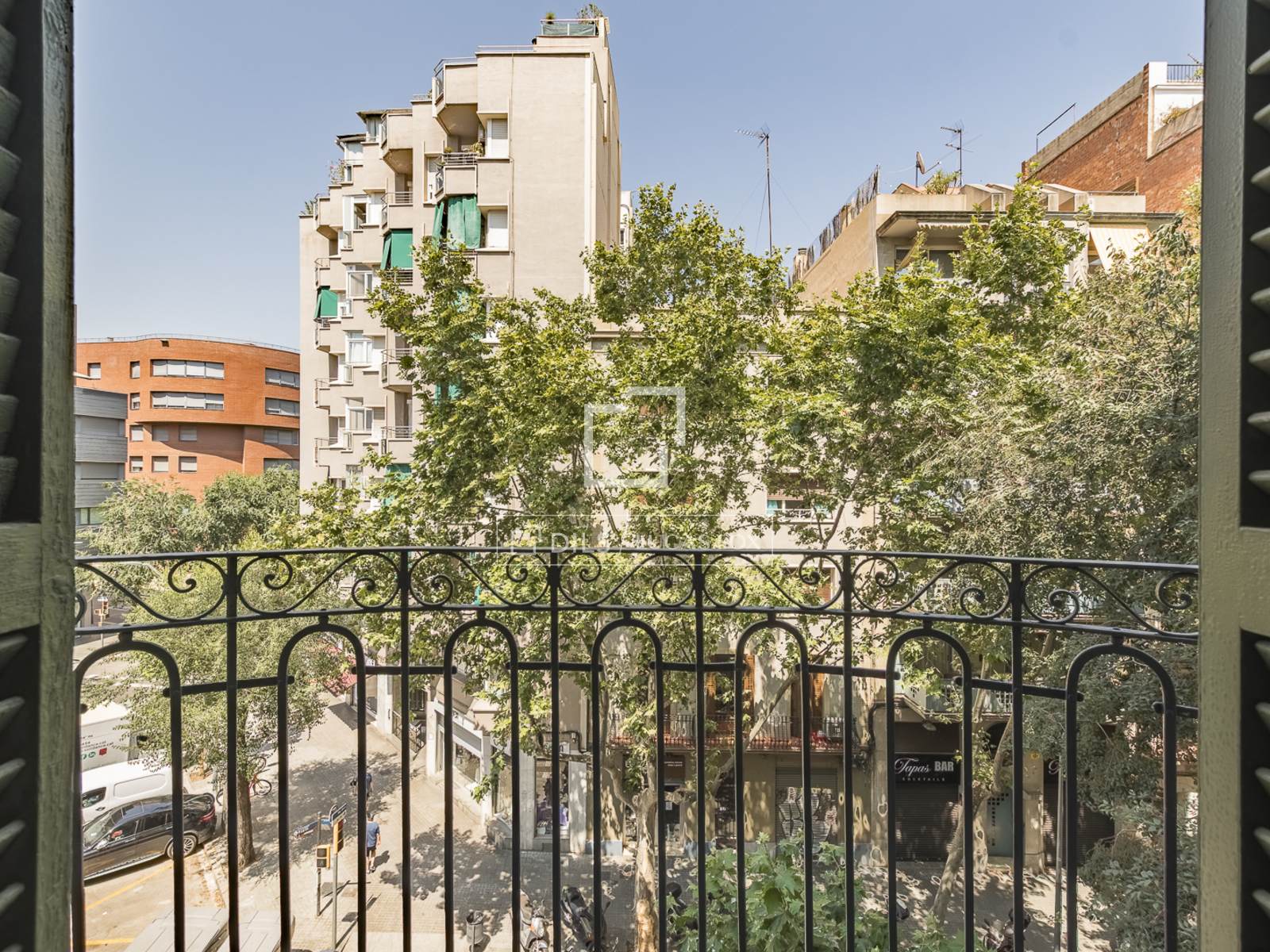Apartament w Barcelona, Hiszpania 4 sypialnie, 88 mkw. nr 192719