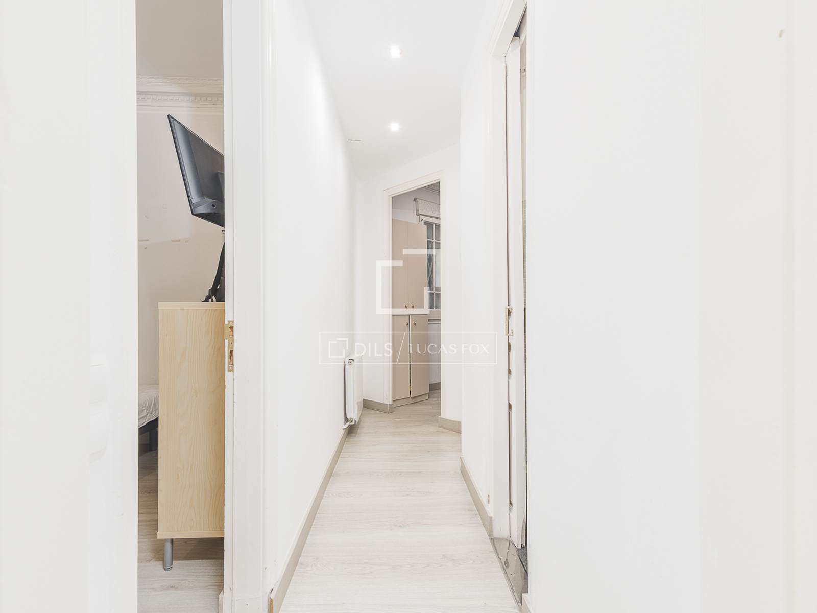 Apartament w Barcelona, Hiszpania 4 sypialnie, 88 mkw. nr 192719