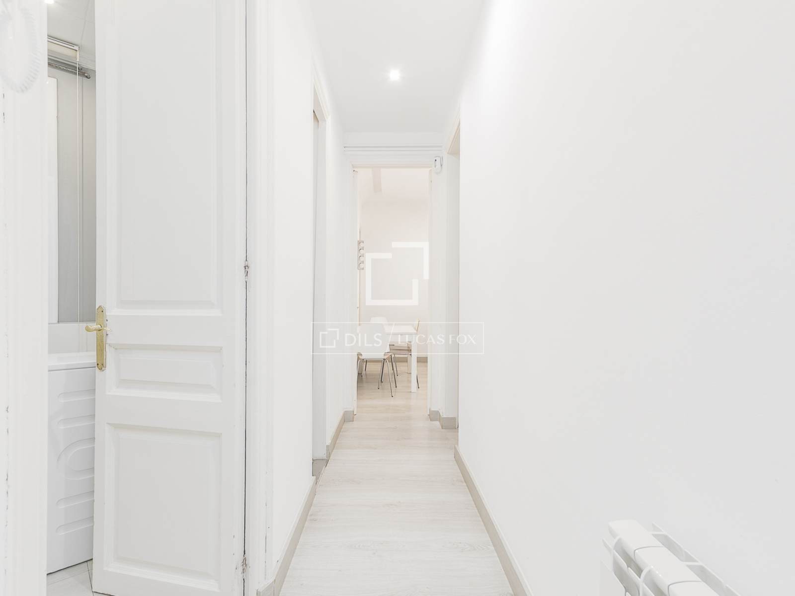Apartament w Barcelona, Hiszpania 4 sypialnie, 88 mkw. nr 192719