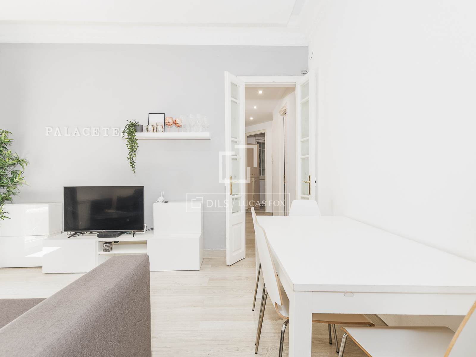 Apartament w Barcelona, Hiszpania 4 sypialnie, 88 mkw. nr 192719