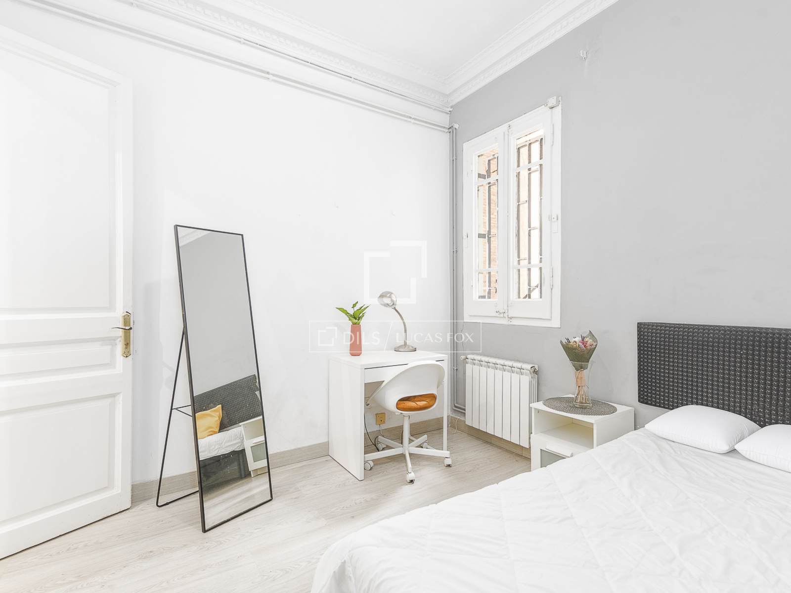 Apartament w Barcelona, Hiszpania 4 sypialnie, 88 mkw. nr 192719