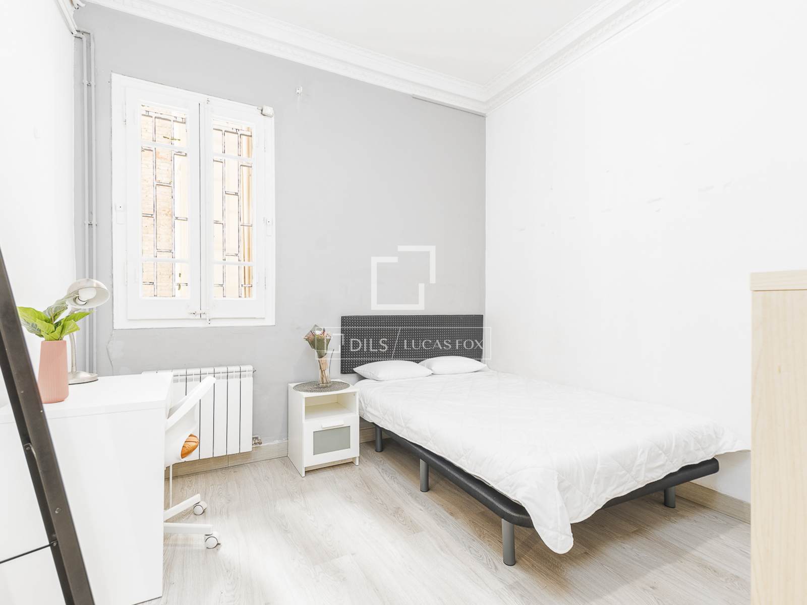 Apartament w Barcelona, Hiszpania 4 sypialnie, 88 mkw. nr 192719