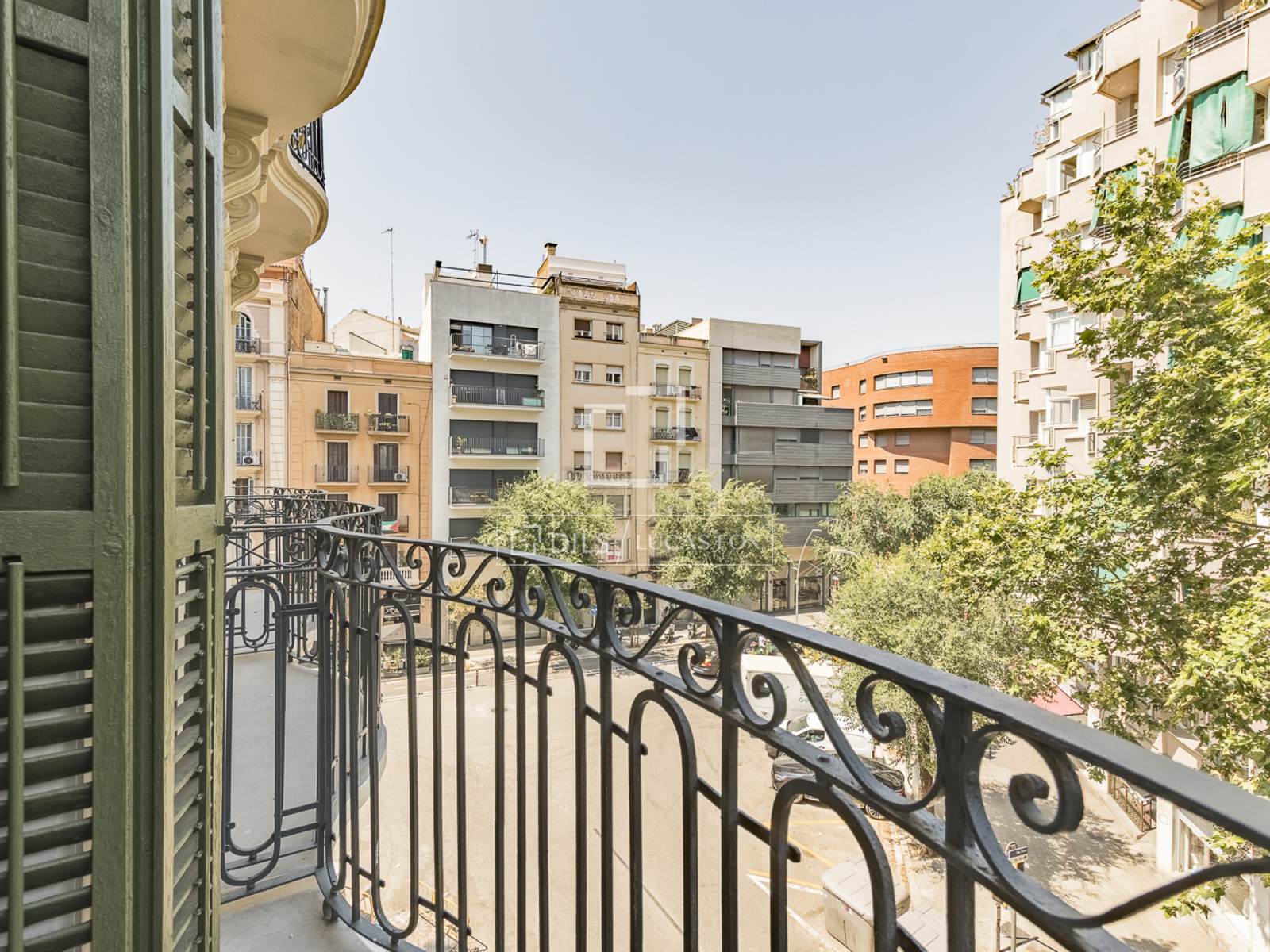 Apartament w Barcelona, Hiszpania 4 sypialnie, 88 mkw. nr 192719