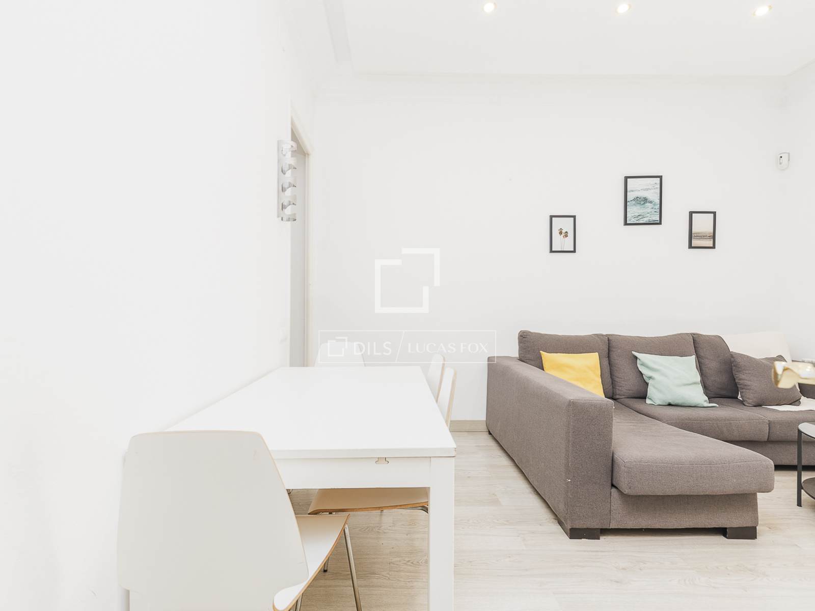 Apartament w Barcelona, Hiszpania 4 sypialnie, 88 mkw. nr 192719