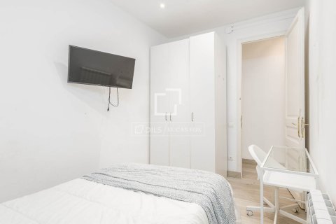 Huoneisto myytävänä Barcelona, Espanja, 4 makuuhuonetta, 88 m2 No. 192719 - kuva 21