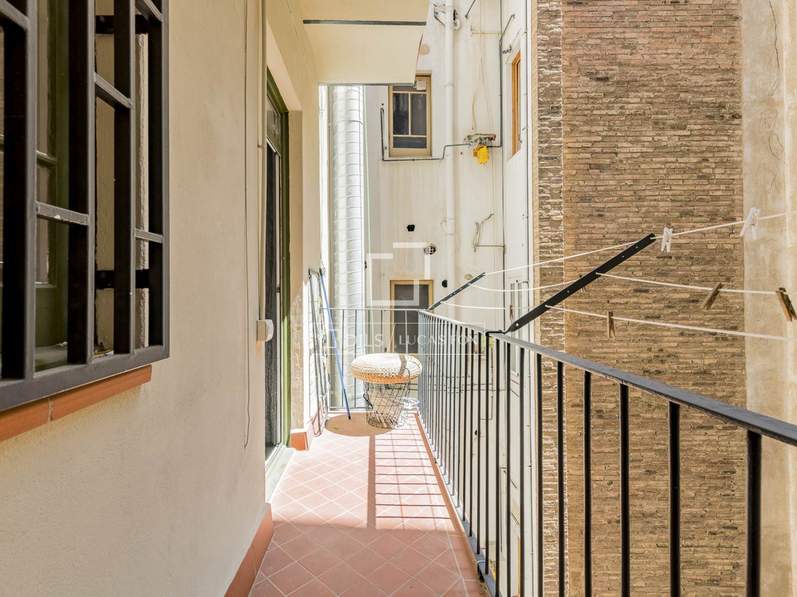 Apartament w Barcelona, Hiszpania 4 sypialnie, 88 mkw. nr 192719