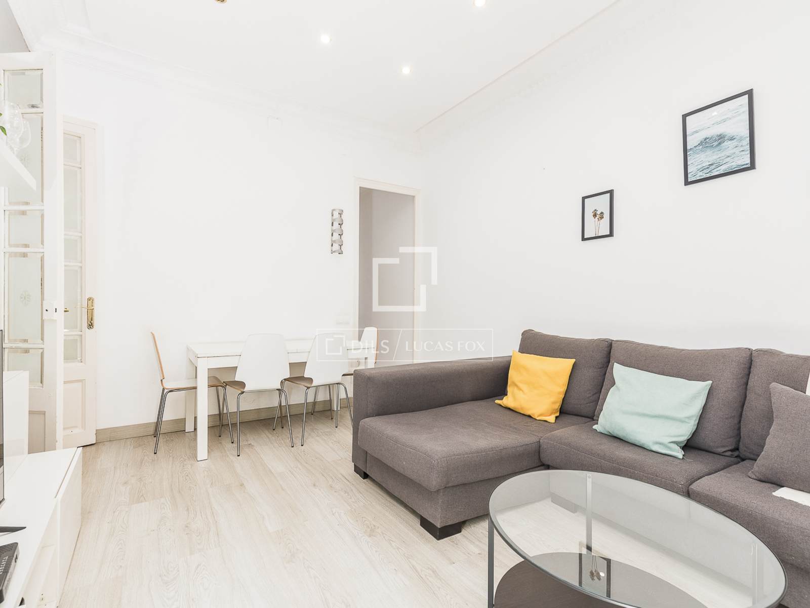 Apartament w Barcelona, Hiszpania 4 sypialnie, 88 mkw. nr 192719