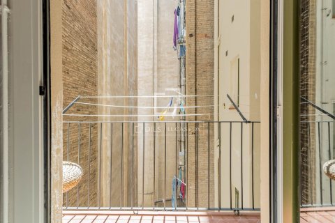 Huoneisto myytävänä Barcelona, Espanja, 4 makuuhuonetta, 88 m2 No. 192719 - kuva 12