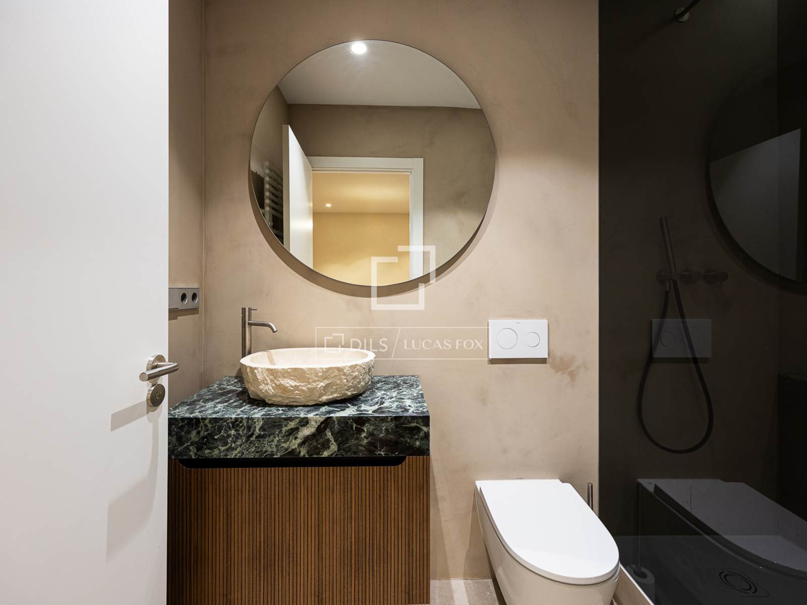 Apartment à Barcelona, Espagne 4 chambres, 204 m2 No. 192715