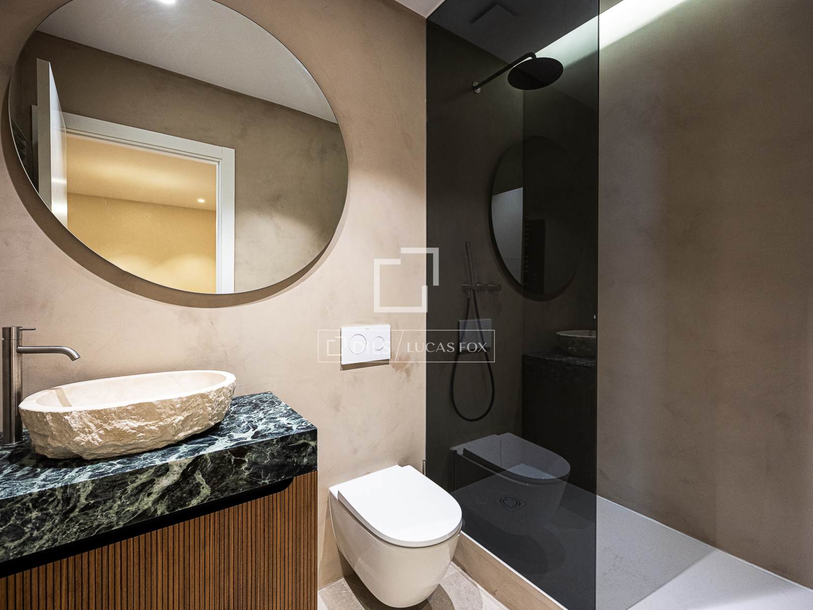 Apartment à Barcelona, Espagne 4 chambres, 204 m2 No. 192715